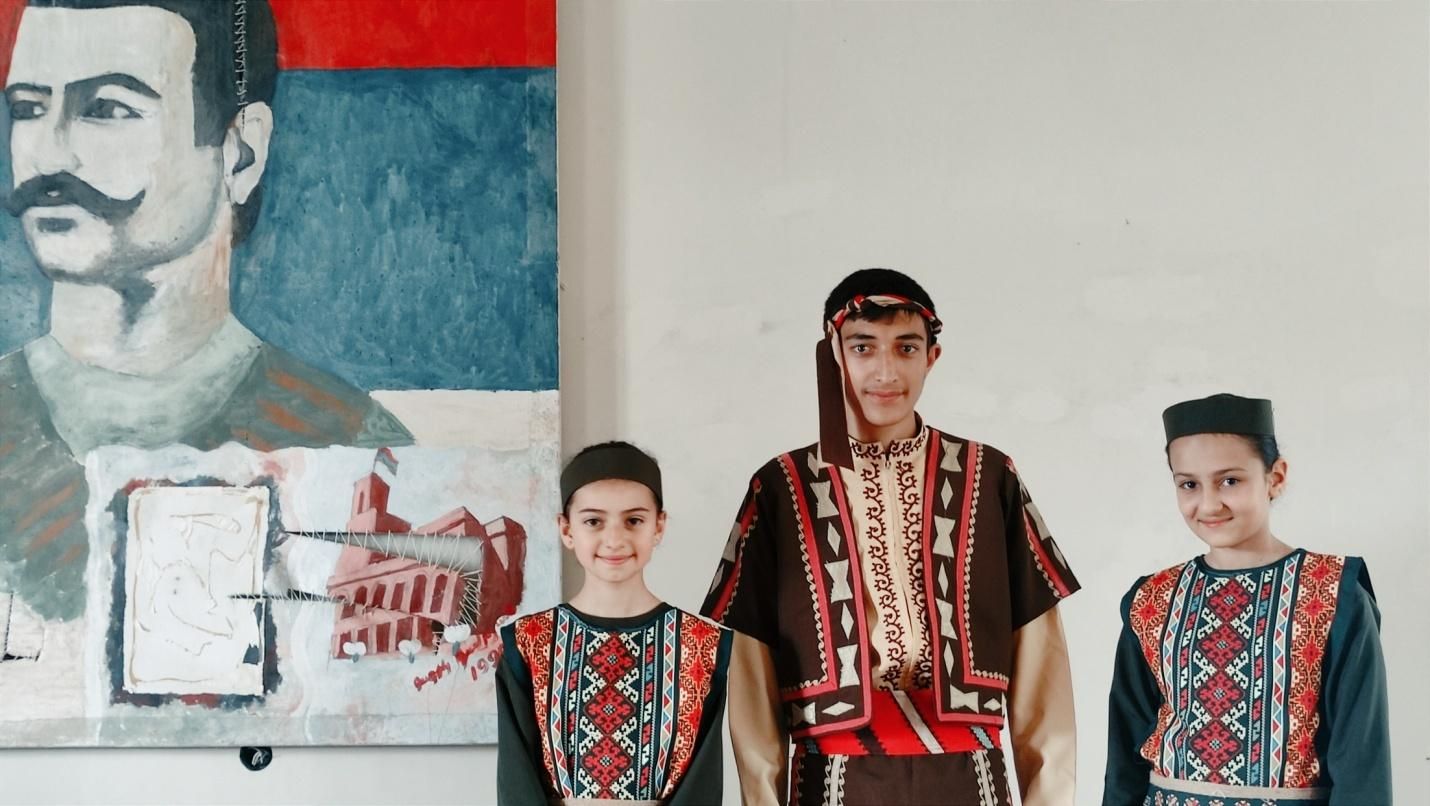 Գյուղ, որտեղ բոլորը պարում են