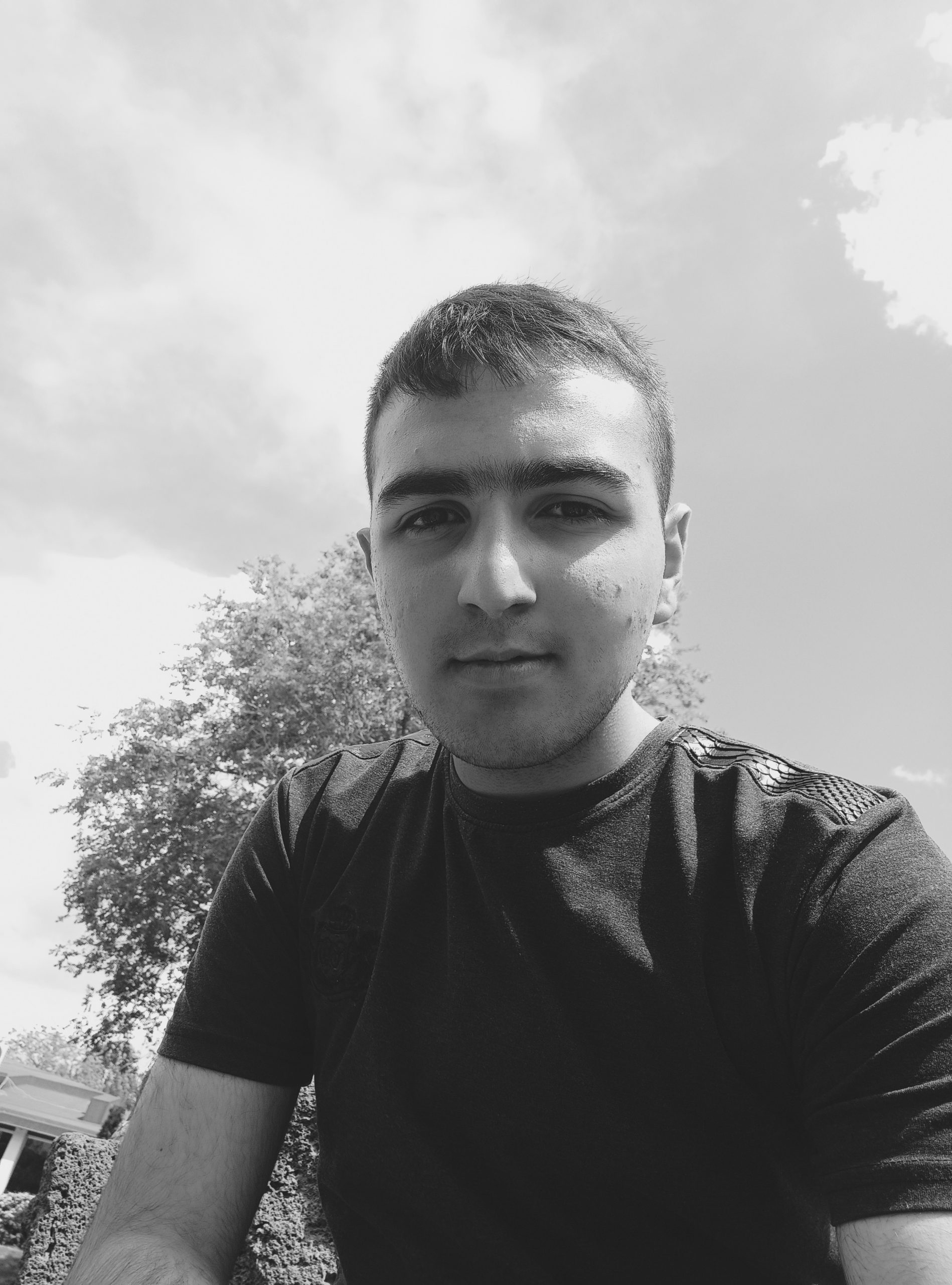 Ռուբեն Ներսիսյան․ Թարմ միս