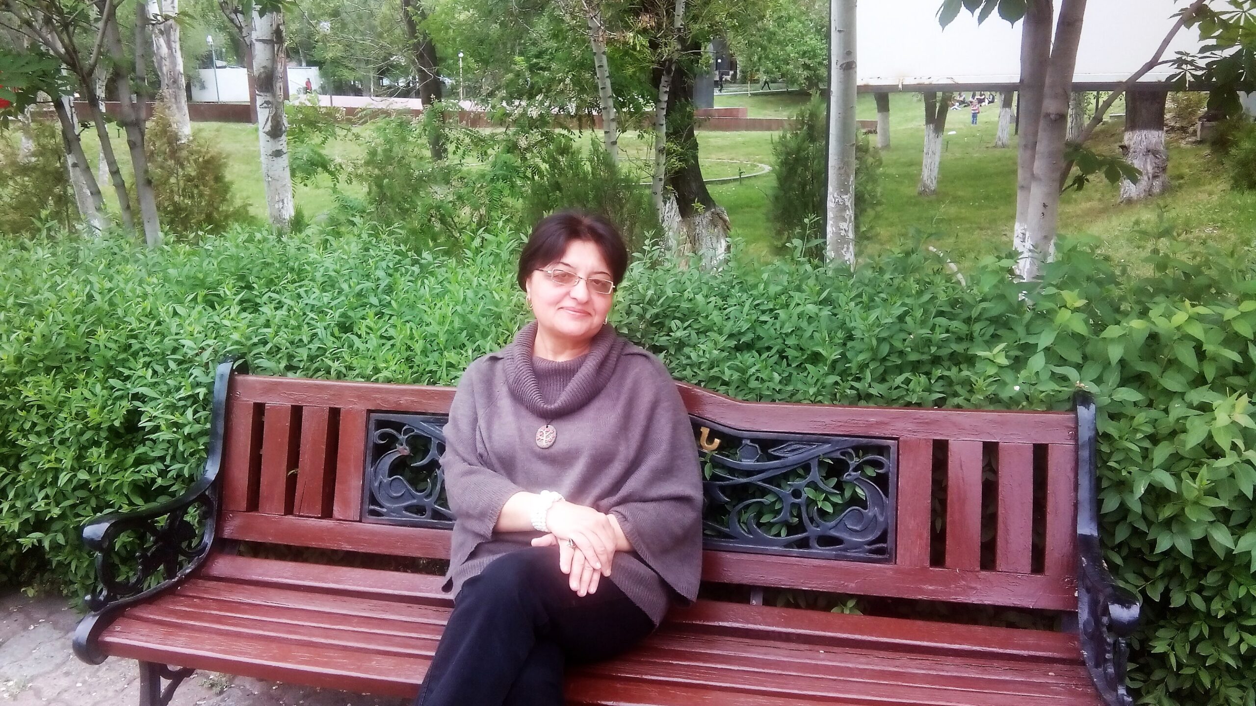 Կարինե Ռաֆայելյան, Շավղից դուրս (4)