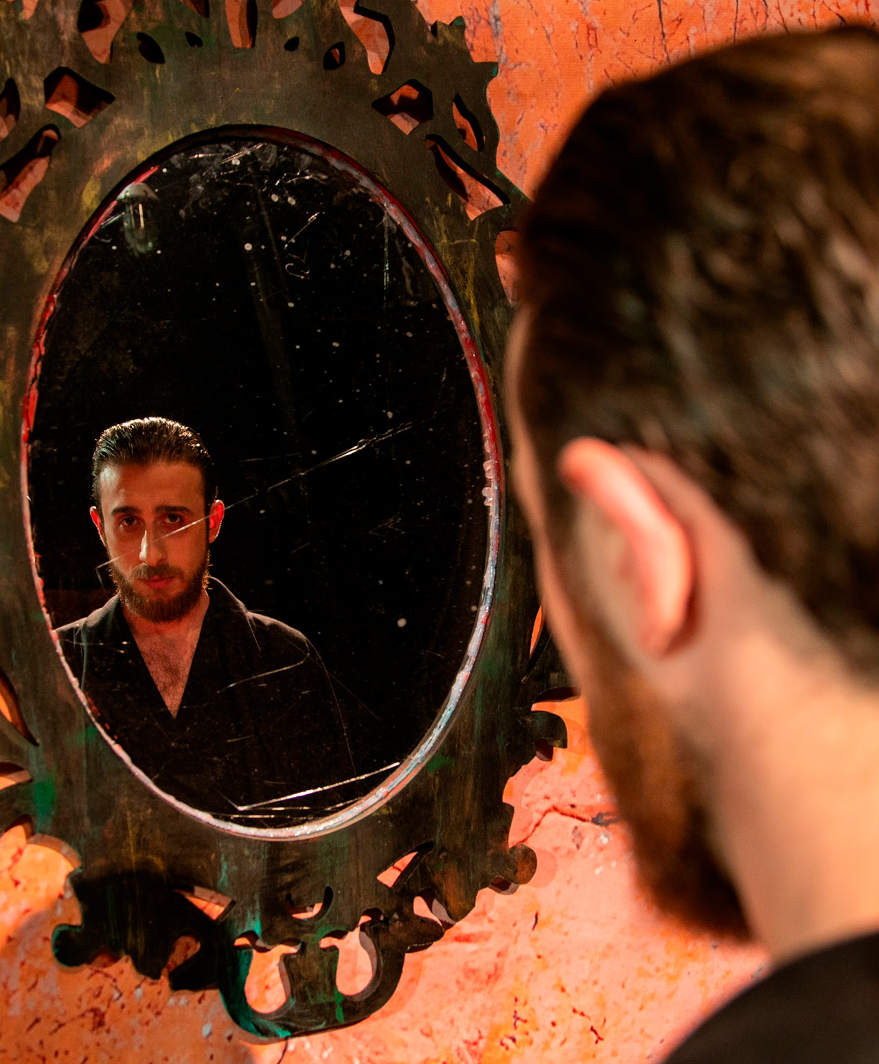 Կառնավալն ու պատիժը զուգահեռ. «Մահապատժի քրոնիկներ» ներկայացումը