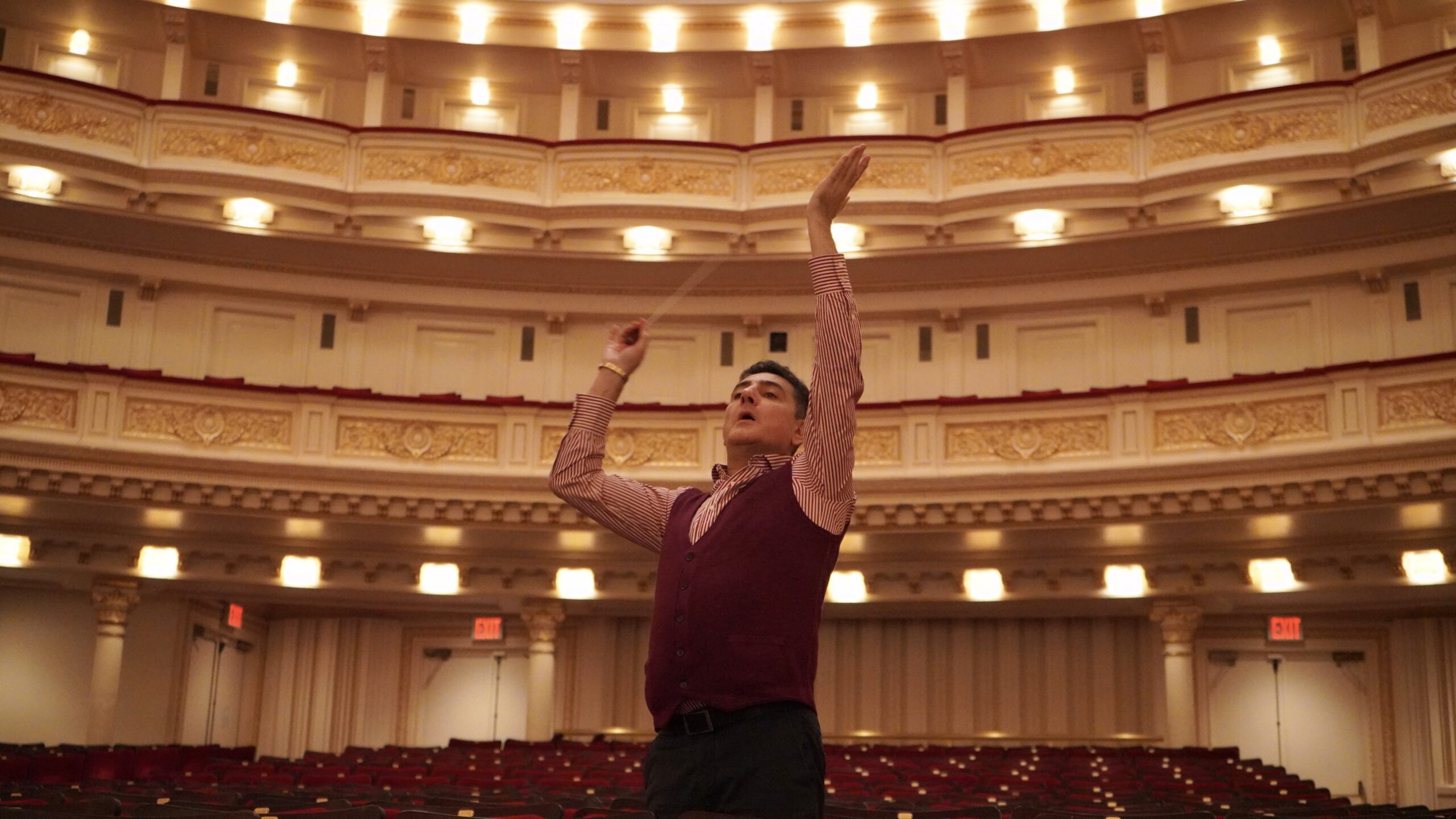 Էդուարդ Թոփչյանի արտասահմանյան հյուրախաղերը