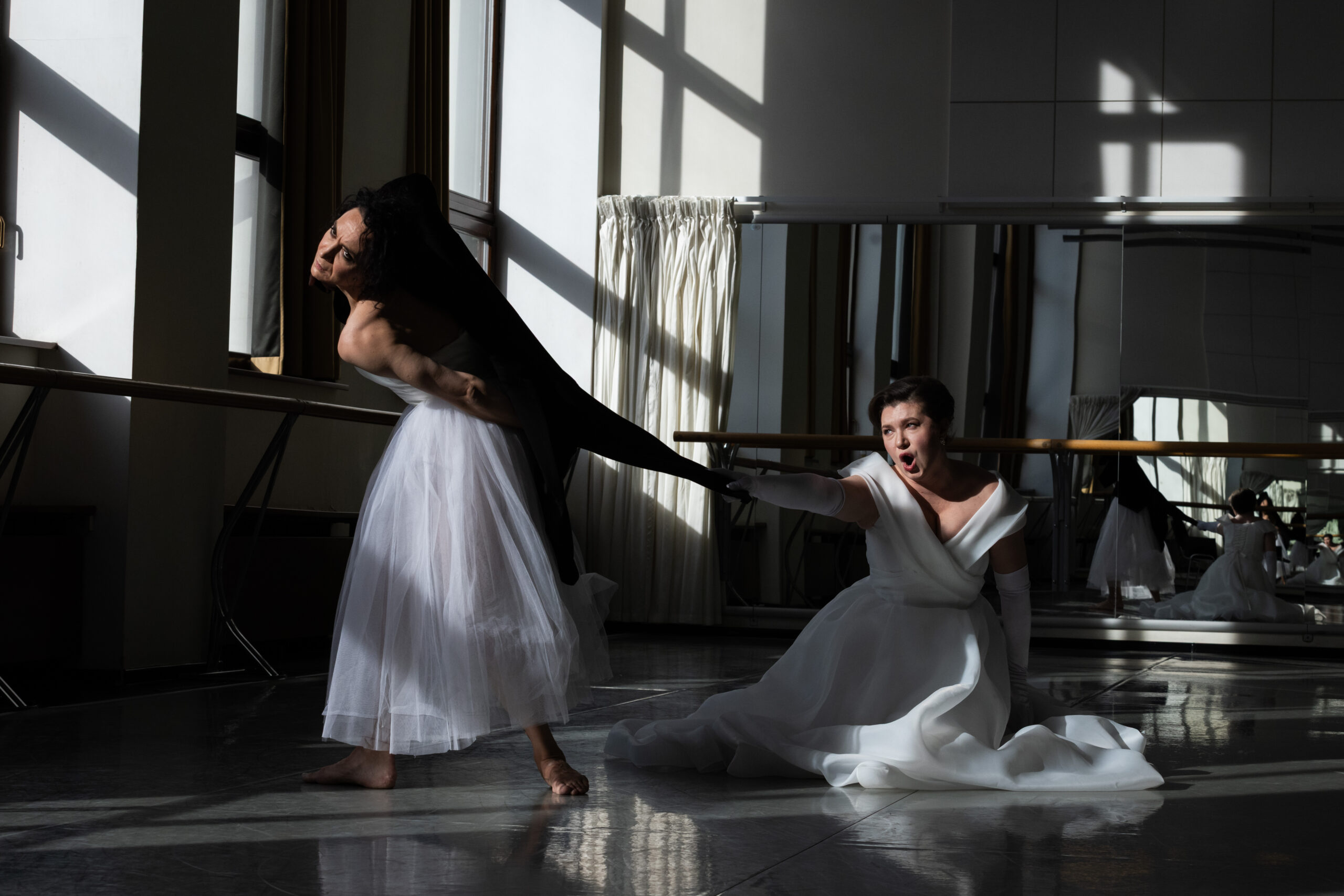 Խորեոգրաֆիկ օպերայի առաջնախաղ Հայաստանում 