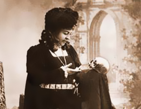 Սիրանույշի բեմական հագուստը